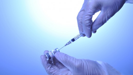 MANEJO DE LOS EFECTOS ADVERSOS Y PRÁCTICAS SEGURAS EN EL CUIDADO DEL PACIENTE